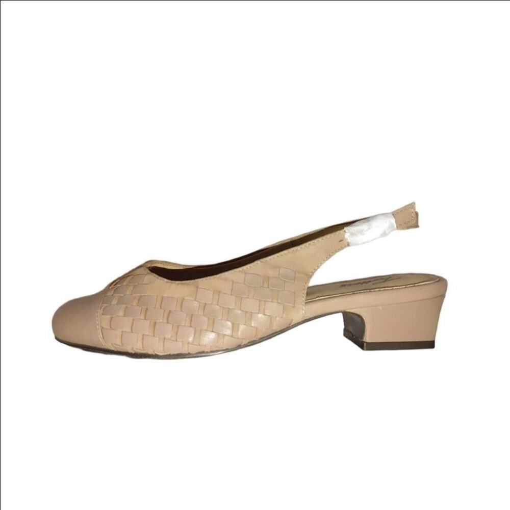Trotters Dea Woven Leather Flats Size 8.5W NWOT